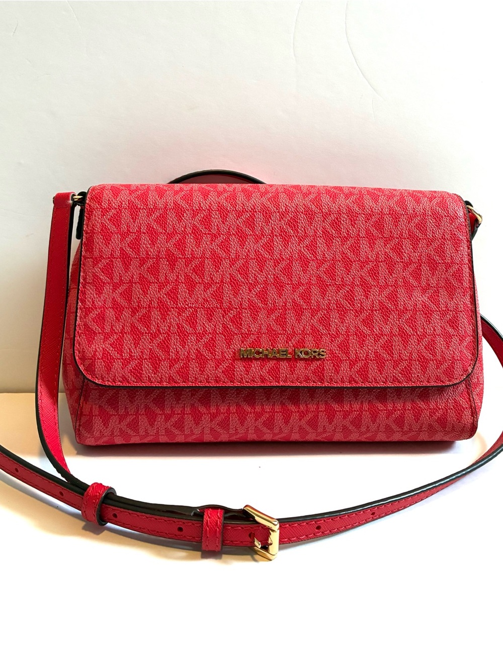Michael Kors Pink Signature Crossbody with Gold Logo